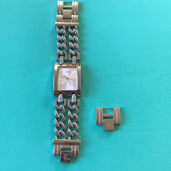 Guess silver bracelet watch - Picture 7 of 7